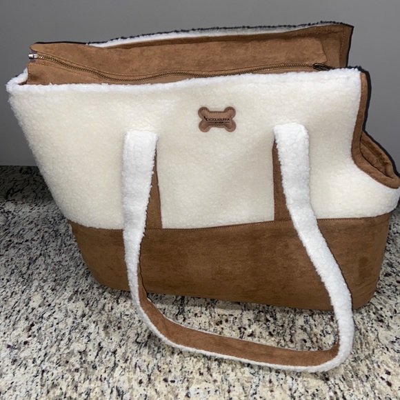 NWOT Pet carrier - Picture 1 of 7